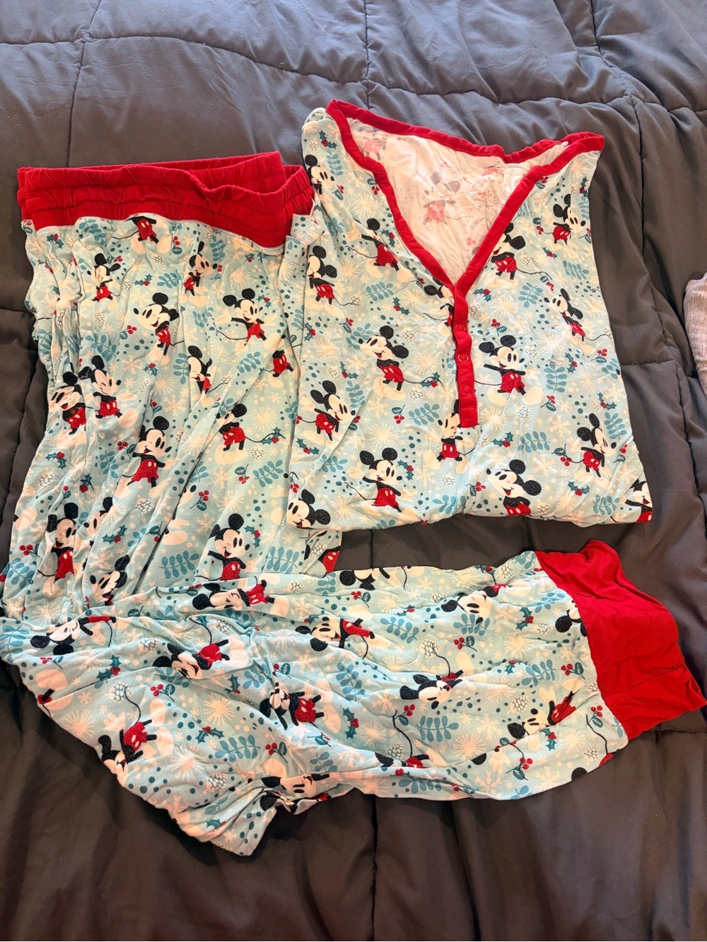 Little Sleepies Women’s Pajama Bundle-Mickey Christmas, Grogu, Mandalorian - Picture 5 of 7